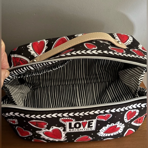 Brighton Hearts A Flutter Cosmetic Bag - Picture 4 of 4
